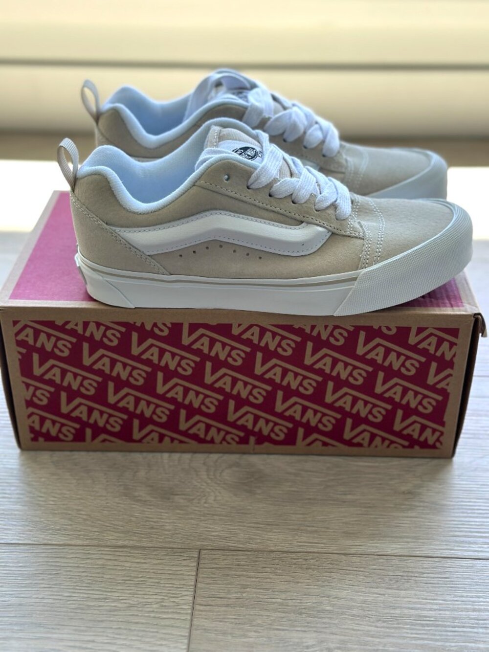 Vans Knu Skool Pig Suede Oatmeal Skate Shoes Size 7.5